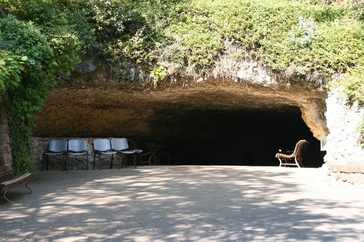 Entrance of the Rouffignac cave, Rouffignac-Saint-Cernin-de-Reilhac, Dordogne, France. This site was occupied by Homo Sapiens, near 13,000 BP