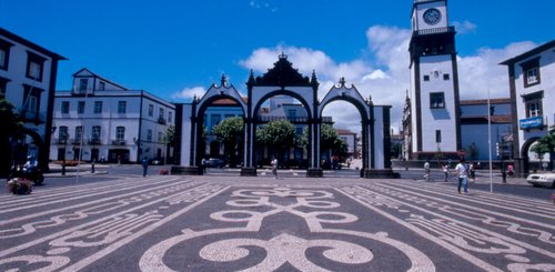 Stadttor Ponta Delgada Sao Miguel Azoren