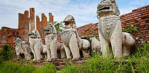 Statuen Ruinen Ayuthaya Thailand