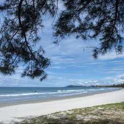 Nexus Resort & Spa Strand auf der Halbinsel Karambunai Borneo