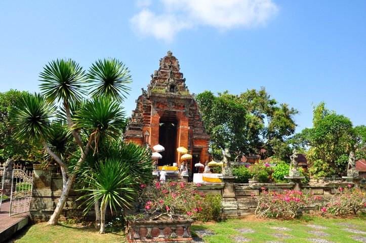 Der Palast von Klungkung auf Bali mit der Gerichtshalle Kerta Gosa Der Palast von Klungkung auf Bali mit der Gerichtshalle Kerta Gosa